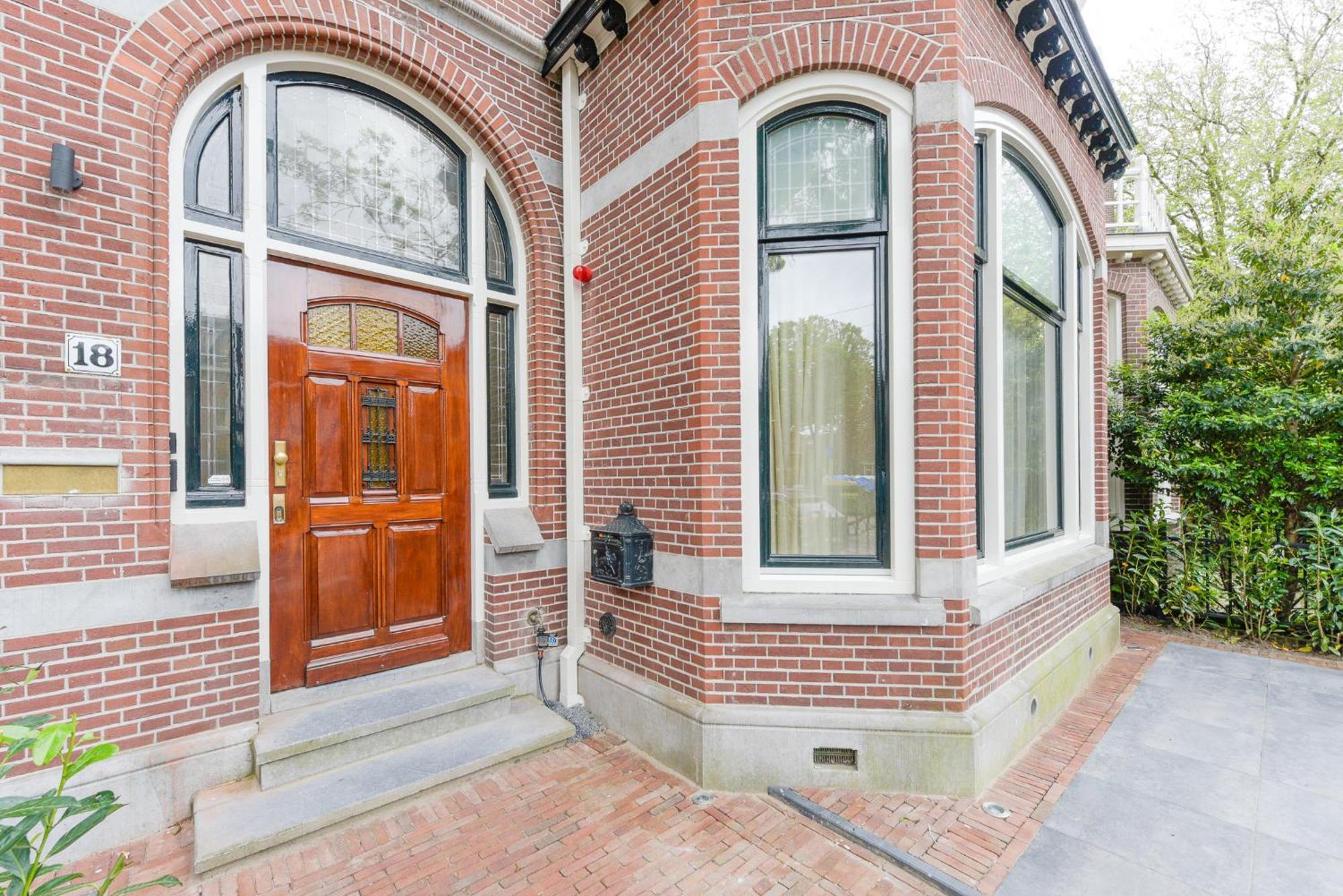 Novallure Villa Margaretha - Short Stay Apartments Rijswijk Esterno foto