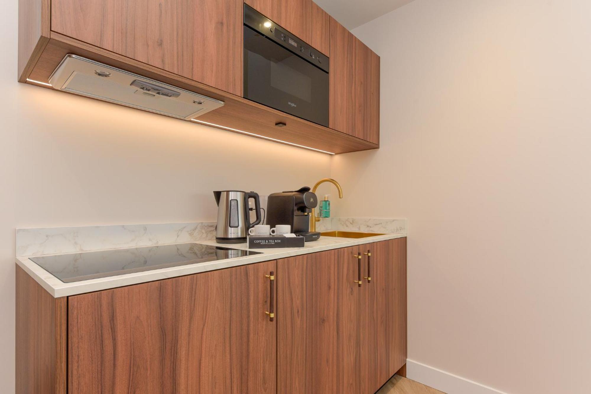 Novallure Villa Margaretha - Short Stay Apartments Rijswijk Esterno foto