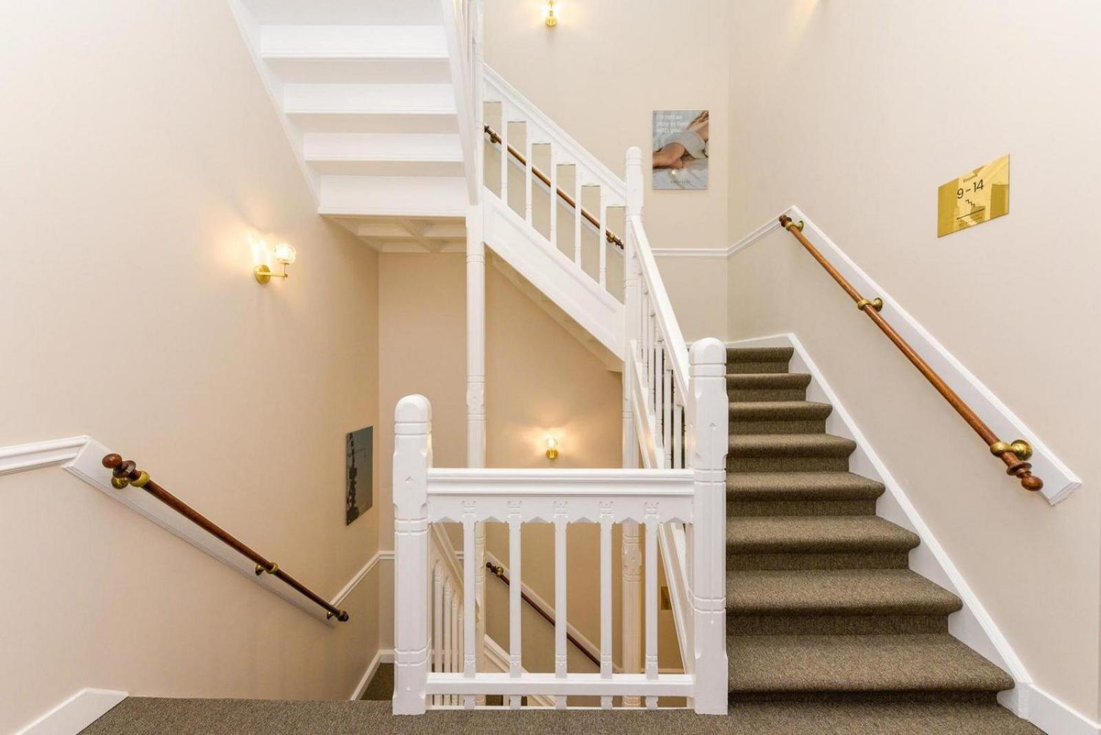 Novallure Villa Margaretha - Short Stay Apartments Rijswijk Esterno foto