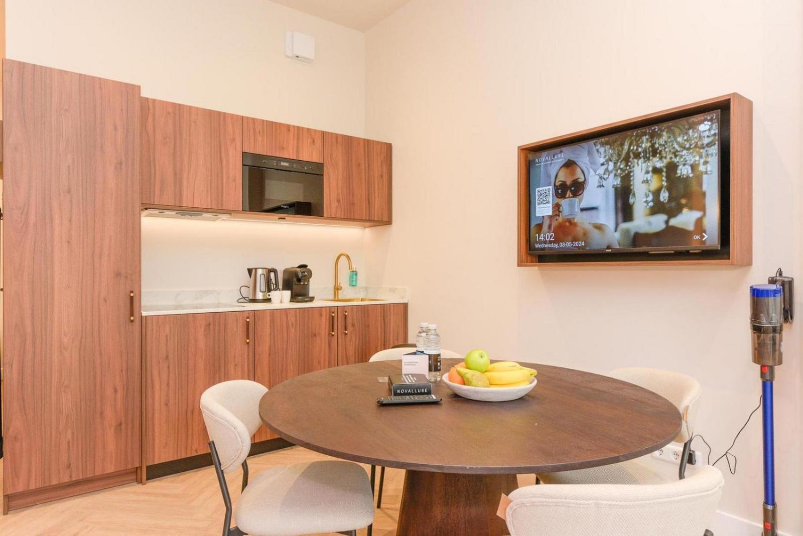 Novallure Villa Margaretha - Short Stay Apartments Rijswijk Esterno foto